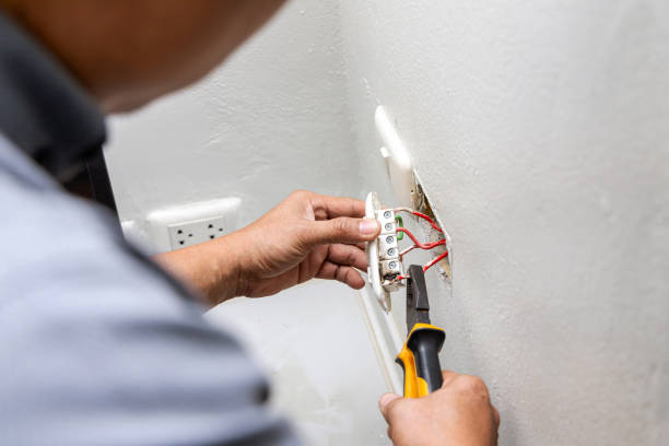 Best Emergency Electrical Repair  in Mount Vernon, IA